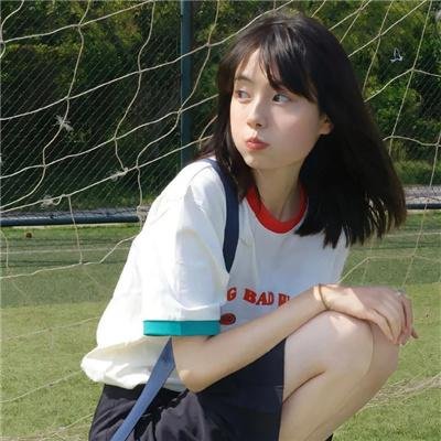 带剑的小孩