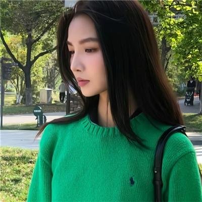青青河畔草